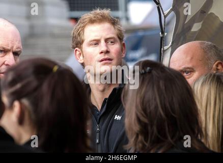 Prinz Harry nimmt an dem Spaziergang mit dem Verwundeten Virgin Money South Pole Allied Challenge 2013 Departure Event auf dem Trafalgar Square Teil. Stockfoto