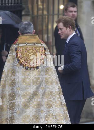 Prinz Harry beim Gottesdienst zum Thanksgiving für das Leben von Nelson Mandela heute in der Westminster Abbey in London. Stockfoto