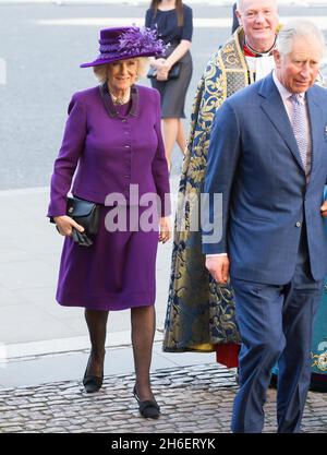 Die Königin, die Oberin des Commonwealth, der Herzog von Edinburgh, der Prinz von Wales und die Herzogin von Cornwall, Prinz Harry, der Herzog von York und der Graf von Wessex nahmen am Commonwealth-Gottesdienst in Westminster Abbey am Commonwealth Day Teil Stockfoto