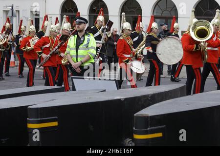 Jeff Moore 29/03/17 während der Zeremonie zur Wachablösung nach dem Terroranschlag in Westminster wurde heute die Sicherheit um Windsor Castle verschärft. Anti-Terror-Barrieren und bewaffnete Polizisten wurden in der Stadt gesehen. Stockfoto