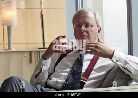 John Varley im Barclay Banks HQ in Canary Wharf, als er Chief Executive der Bank war. Barclays und John Varely wurden wegen der Geschäfte der Bank im Krisenzeitalter mit Katar angeklagt. Stockfoto