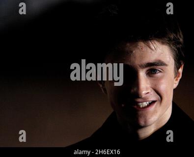 Daniel Radcliffe bei der Filmpremiere von Harry Potter und der Feuerkelch, Leicester Square, London. Jeff Moore/allactiondigital.com Stockfoto