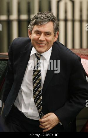 Kanzler Gordon Brown verlässt Downing Street. Stockfoto