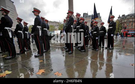 Die jährliche Trafalgar Day Parade findet auf dem Trafalgar Square statt, um die Erinnerung an Admiral Lord Nelson und den Sieg bei der Schlacht von Trafalgar zu ehren. Stockfoto