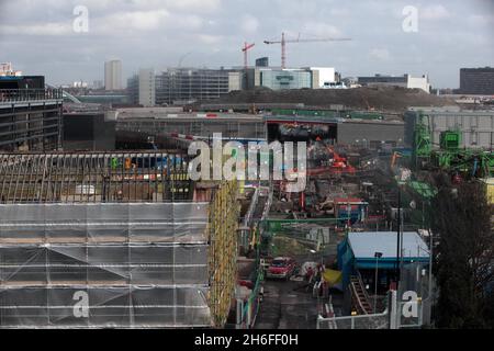 Das Leben am olympischen Rand, Hackney Wick, East London Foto aus der Elevator-Galerie, die den olympischen Ort zeigt. Stockfoto