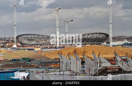 Das Leben am olympischen Rand, Hackney Wick, East London Foto aus der Elevator-Galerie, die den olympischen Ort zeigt. Stockfoto