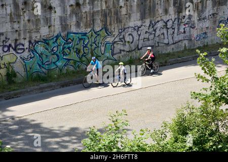 Radfahren entlang des Tibers, Rom, Italien Stockfoto