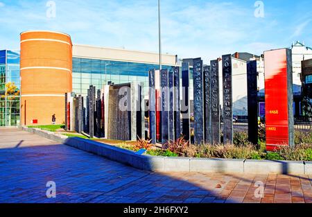 Namensschilder Skulptur von Motoren, die in Doncaster Works, Doncaster, England gebaut wurden Stockfoto