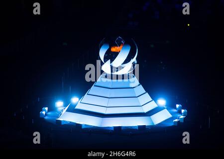 Die olympische Flamme während der Abschlusszeremonie der Paralympischen Spiele von Tokio 2020 im Olympiastadion in Tokio, Japan Stockfoto