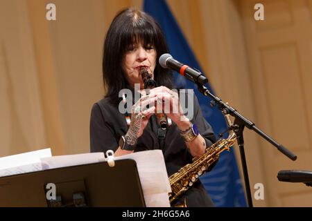Washington, Vereinigte Staaten von Amerika. 19. September 2019. Joy Harjo tritt während ihrer Eröffnungsveranstaltung als US-Poet Laureate im Coolidge Auditorium am 19. September 2019 in Washington, D.C. auf.Quelle: Shawn Miller/Library of Congress/Alamy Live News Stockfoto