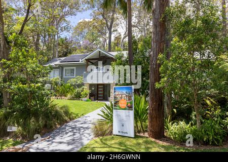 Australisches freistehendes Luxushaus in Avalon Beach, verkauft von Immobilienmakler McGrath, Sydney, Australien Stockfoto