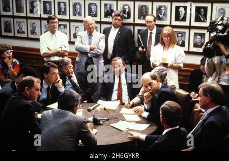 Austin Texas USA, 1989: Sitzung des Konferenzausschusses des Repräsentantenhauses und Senats von Texas im Konferenzsaal des Sprechers im Texas Capitol. ©Bob Daemmrich Stockfoto