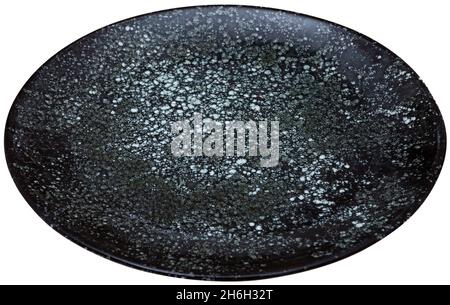 Leere runde schwarze Platte auf weiß Stockfoto