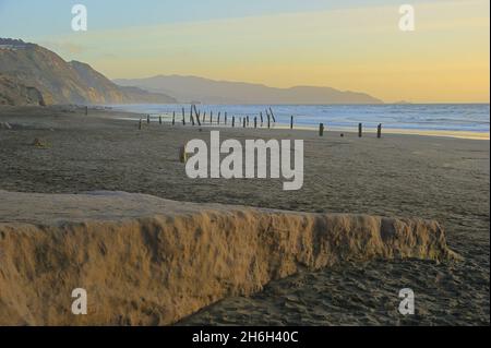 Ein Winternachmittag am Strand, Fort Funston CA Stockfoto