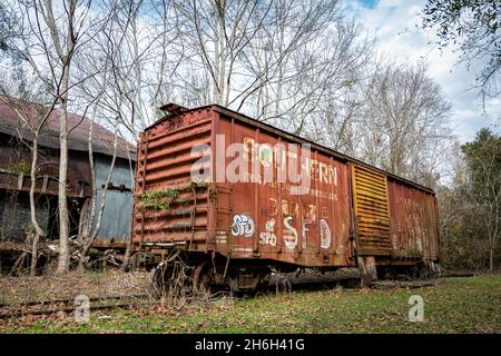 Selma, Alabama, USA - 26. Januar 2021: Ein alter Boxwagen im Old Depot Museum, einem Eisenbahndepot von 1891. Stockfoto