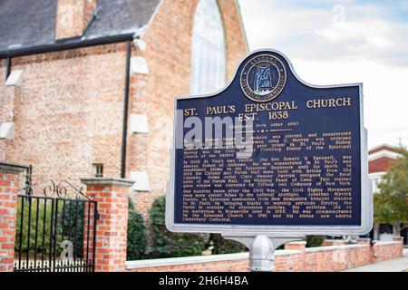 Selma, Alabama, USA - 26. Januar 2021: Historischer Markt für St. Paul's Episcopal Church, gegründet 1838 in der Innenstadt von Selma. Stockfoto