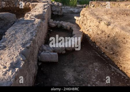 Blick auf die Ruinen von Bethsaida, auch bekannt als Julias, ein Ort, der im Neuen Testament erwähnt wird und der Heimat des heiligen Petrus war, der sich an der östlichen Seite des Sees von Galilee in Israel befindet. Stockfoto