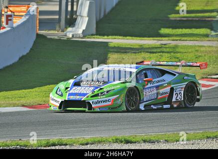 Lamborghini Huracan-Team Imperiale Racing in der internationalen Motorsport GT3-Meisterschaft auf dem Circuit de Barcelona Catalunya, Montmelo, Spanien Stockfoto