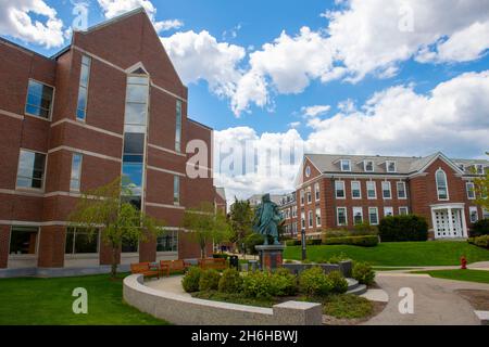 Saint Thomas Weitere Statue auf dem Boston College Law School Newton Campus in der Stadt Newton, Massachusetts, USA. Thomas More war ein englischer Anwalt. Stockfoto