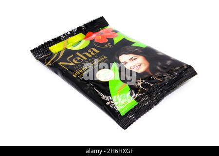 Noida , Utter pardesh , Indien - oktober 25 2021 , Neha Mehendi , Ein Bild von Neha Mehendi auf weißem Hintergrund mit selektivem Fokus in noida oktober 2 Stockfoto