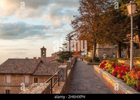 Aussichtsplattform im Orti dell'Arciprete (Arch Priest Gardens) auf dem Monte Titano, San Marino Stockfoto