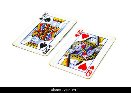 Spielkarten auf weißem Hintergrund mit selektivem Fokus Stockfoto