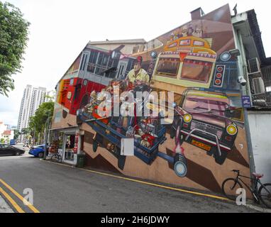 Wandkunst-Graffiti an der Außenwand eines Gebäudes in der Baboo Lane an der Serangoon Road in Little India, Singapur. Stockfoto