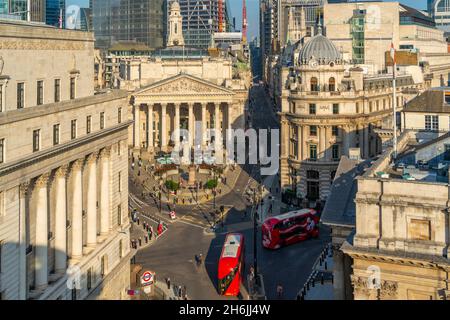 Erhöhte Ansicht der Royal Exchange, Bank, London, England, Vereinigtes Königreich, Europa Stockfoto