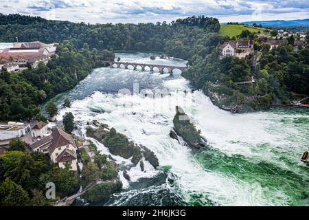 Luftaufnahme der Rheinfälle, Schaffhausen, Schweiz, Europa Stockfoto