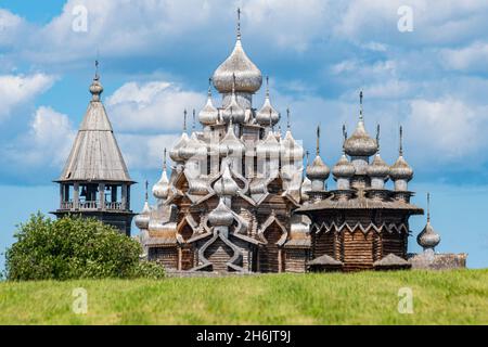 Kizhi Pogost, Verklärung-Kathedrale, UNESCO-Weltkulturerbe, Kizhi-Insel, Karelien, Russland, Europa Stockfoto