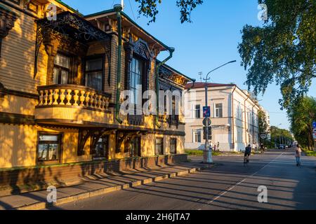 Osobnyak Surkova hölzerne historische Gebäude, Archangelsk, Russland, Europa Stockfoto