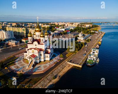 Luftaufnahme der Kathedrale des Erzengels, Archangelsk, Russland, Europa Stockfoto