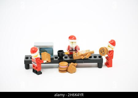 Hongkong - November 16 2021: Lebkuchenteam ist bereit für weihnachten Stockfoto