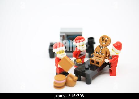 Hongkong - November 16 2021: Lebkuchenteam ist bereit für weihnachten Stockfoto