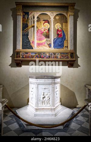 Cortona Arezzo Toskana Italien. Die Verkündigung von Cortona ist ein Tafelgemälde oder Retabel von Beato Angelico Stockfoto