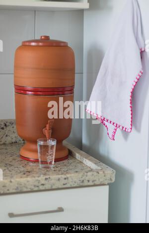 Tonfilter in Brasilien weit verbreitet. Brasilianische Kultur Konzept Bild. Stockfoto