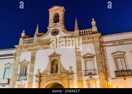 Arco da Vila, Torbogen zur Altstadt von Faro, Portugal Stockfoto