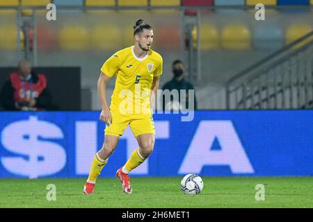 Benito Stirpe Stadium, Frosinone, Italien. November 2021. Friendly Football Match, Italien gegen Rumänien; Radu Dragusin aus Rumänien Credit: Action Plus Sports/Alamy Live News Stockfoto