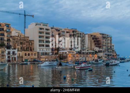 San Giljan Stadt Waterfront in Malta Stockfoto