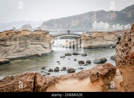 Blick vom Yehliu Geopark, Taiwan Stockfoto