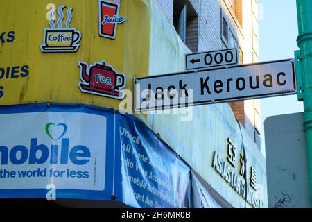 Straßenschild an der Jack Kerouac Alley, ehemals Adler Alley oder Adler Place, in San Francisco, Kaliforniens North Beach-Viertel. Stockfoto