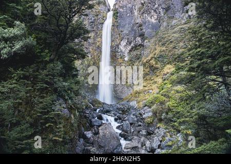 Wasserfall in der Wildnis Stockfoto