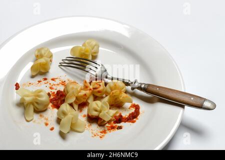 Saccottini, italienische Pasta auf Teller mit Gabel, Pasta Stockfoto