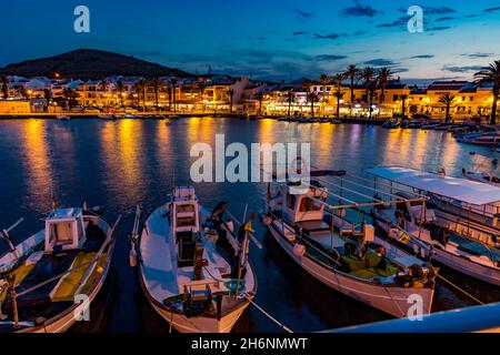 Port de Fornells, Abendstimmung, Fornells, Menorca, Balearen, Spanien Stockfoto