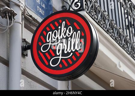 VALENCIA, SPANIEN - 15. NOVEMBER 2021: Goiko Grill ist eine spanische Kette amerikanischer Restaurants Stockfoto