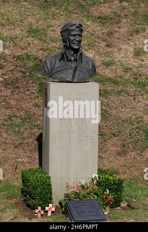 Büste von Air Chief Marshal Sir Keith Park, Battle of Britain Memorial, Capel-le-Ferne, in der Nähe von Folkestone, Kent, England Stockfoto