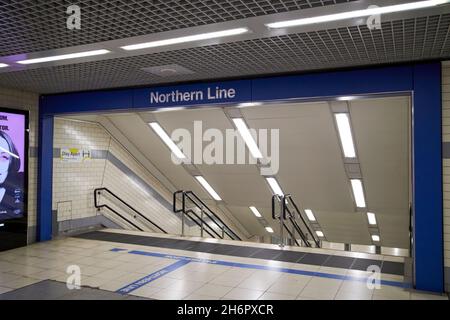 northern Line Zugantritt moorfields Station Liverpool merseyside uk Stockfoto