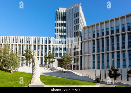 Das City of Glasgow College wurde 2010 durch die Zusammenführung von drei Colleges gegründet und hat heute 27000 Studenten in allen Disziplinen. Glasgow, Schottland, Großbritannien Stockfoto