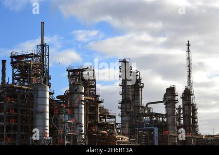 ConocoPhillips Oil Terminal, Raffinerie- und Verarbeitungsanlage, Teesside, Großbritannien, wo Öl- und Erdgasflüssigkeiten aus der Nordsee gelagert und verarbeitet werden. Stockfoto