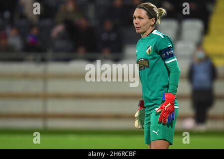 Göteborg, Schweden. November 2021. Hisingen Arena, Göteborg, Schweden, 17. November 2021: Jennifer Falk (13 Hacken) während des UEFA Womens Champions League-Spiels in der Gruppe D zwischen BK Hacken und Benfica Lissabon am 17 2021. November in der Hisingen Arena in Göteborg, Schweden Peter Sonander/SPP Credit: SPP Sport Press Photo. /Alamy Live News Stockfoto